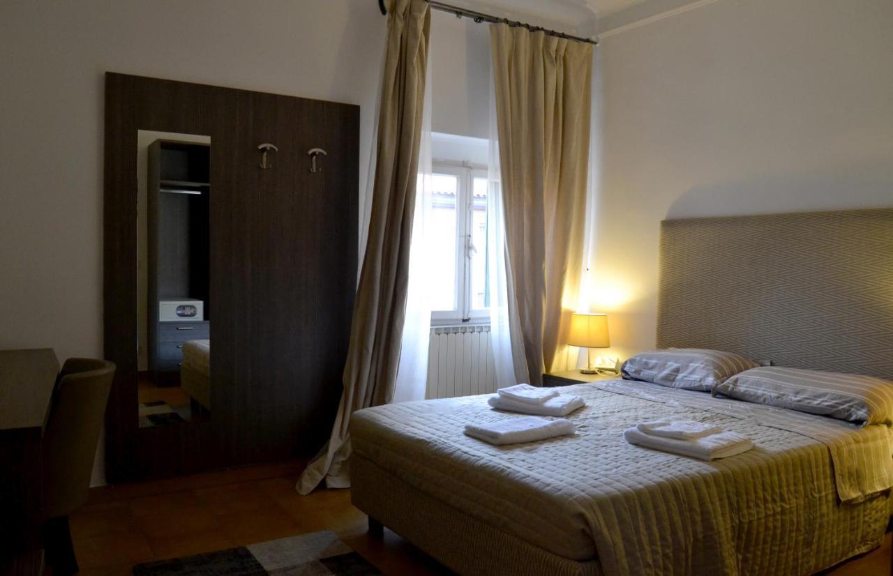Gabrielli Rooms Et Apartments Sant Antonio Alloggio 4 M0230914084 维罗纳 外观 照片